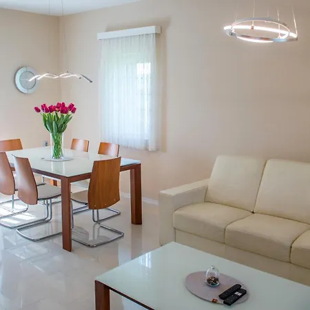 Vikendica The Olive Escape