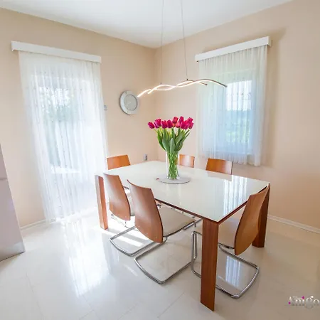 Vikendica The Olive Escape *